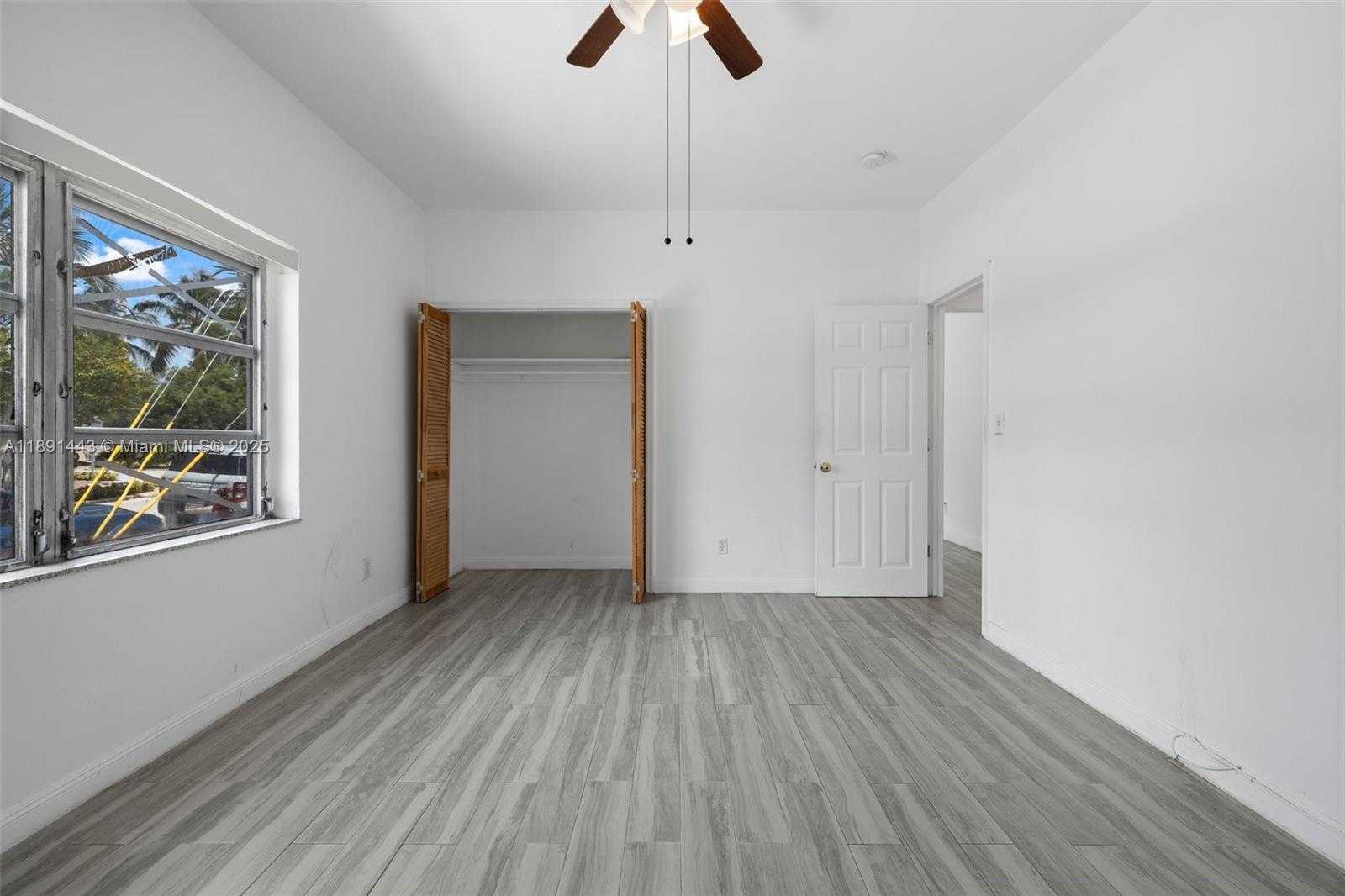 Small Image of 8135 CRESPI BLVD #1, Miami Beach Number 17