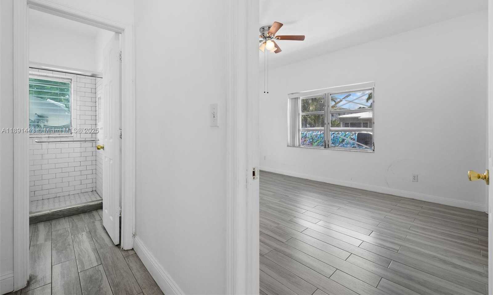 Small Image of 8135 CRESPI BLVD #1, Miami Beach Number 18