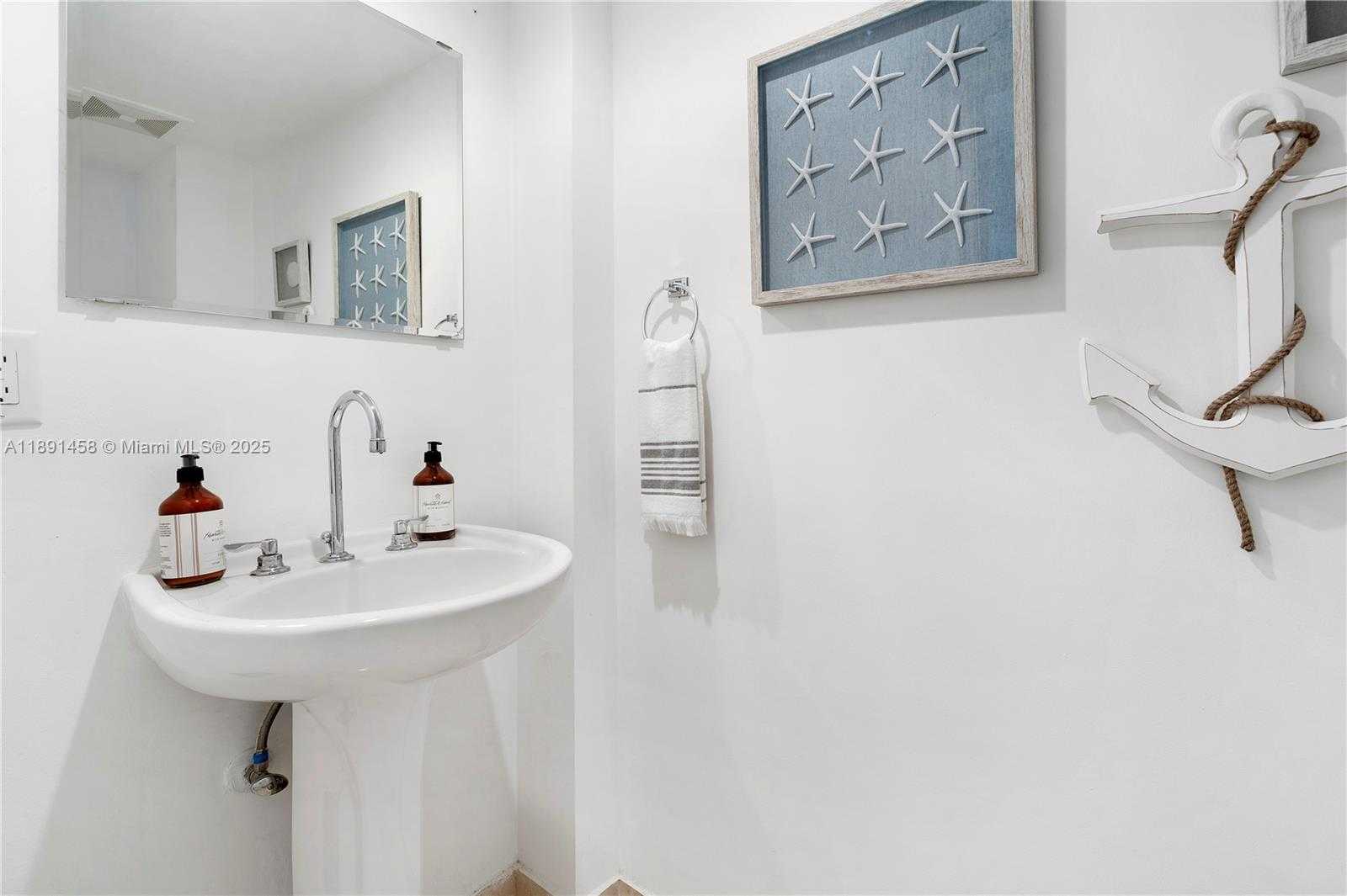 Small Image of 6917 COLLINS AVE #508, Miami Beach Number 11