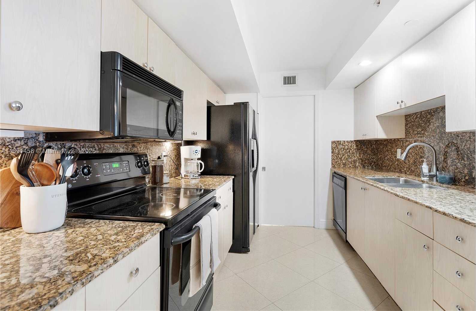 Small Image of 6917 COLLINS AVE #508, Miami Beach Number 6