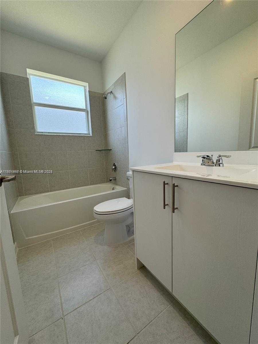 Small Image of 16124 SOUTH WEST 148TH PL #16124, Miami Number 10