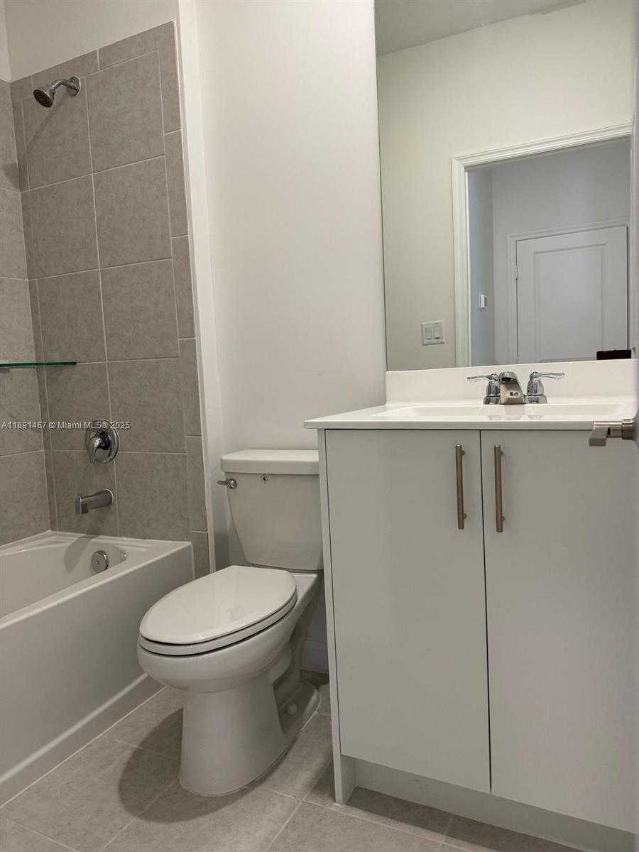 Small Image of 16124 SOUTH WEST 148TH PL #16124, Miami Number 11