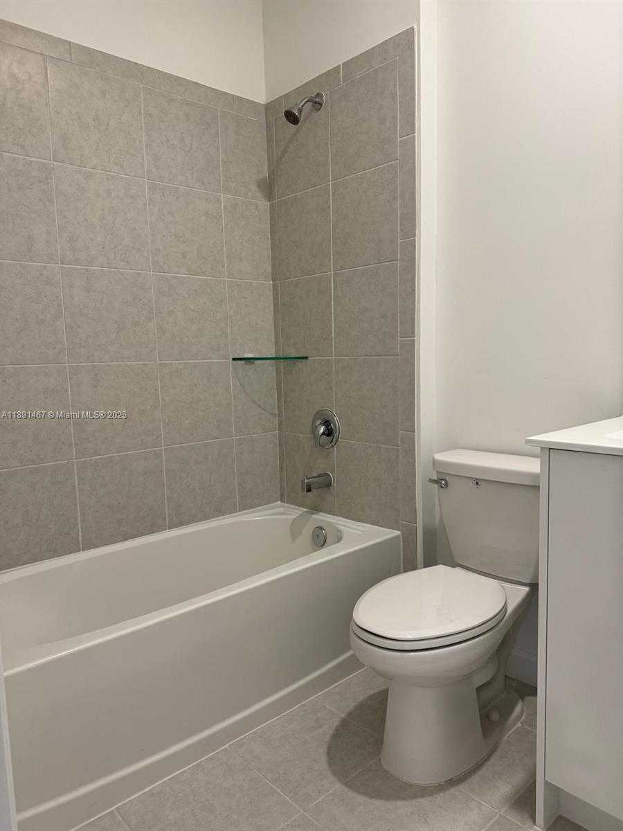 Small Image of 16124 SOUTH WEST 148TH PL #16124, Miami Number 12