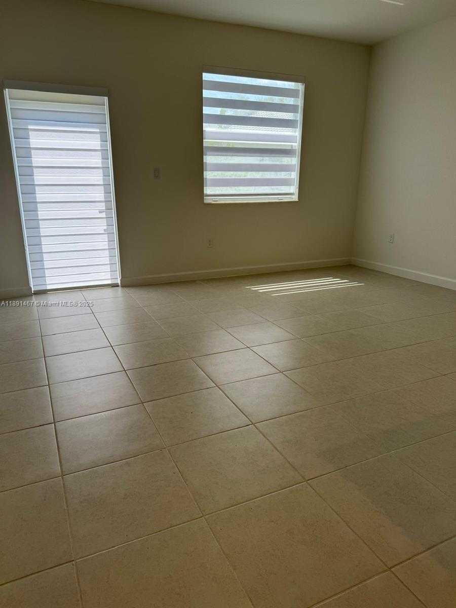 Small Image of 16124 SOUTH WEST 148TH PL #16124, Miami Number 18