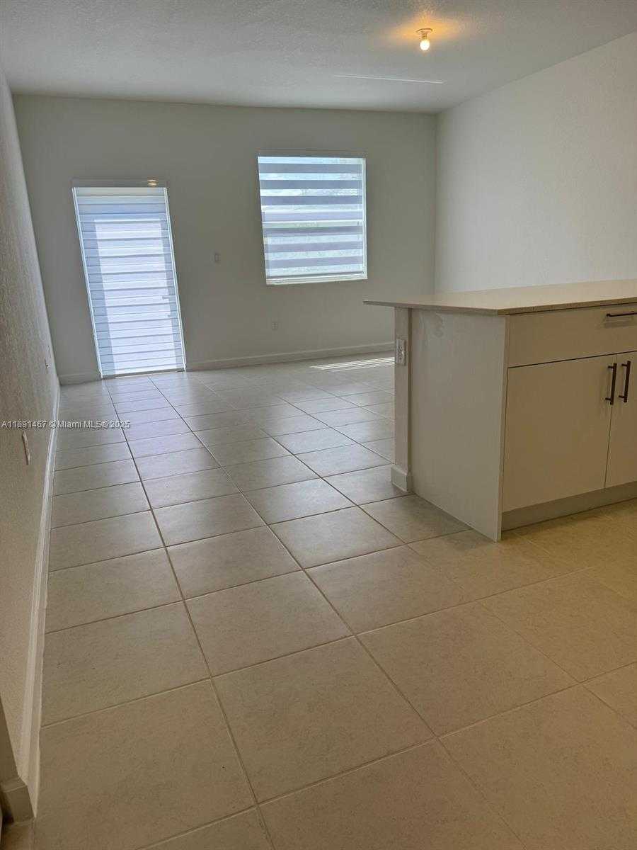 Small Image of 16124 SOUTH WEST 148TH PL #16124, Miami Number 19