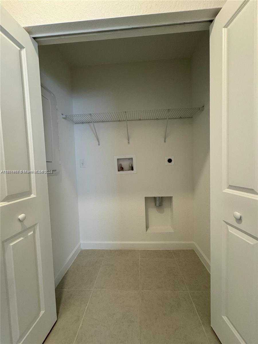 Small Image of 16124 SOUTH WEST 148TH PL #16124, Miami Number 24