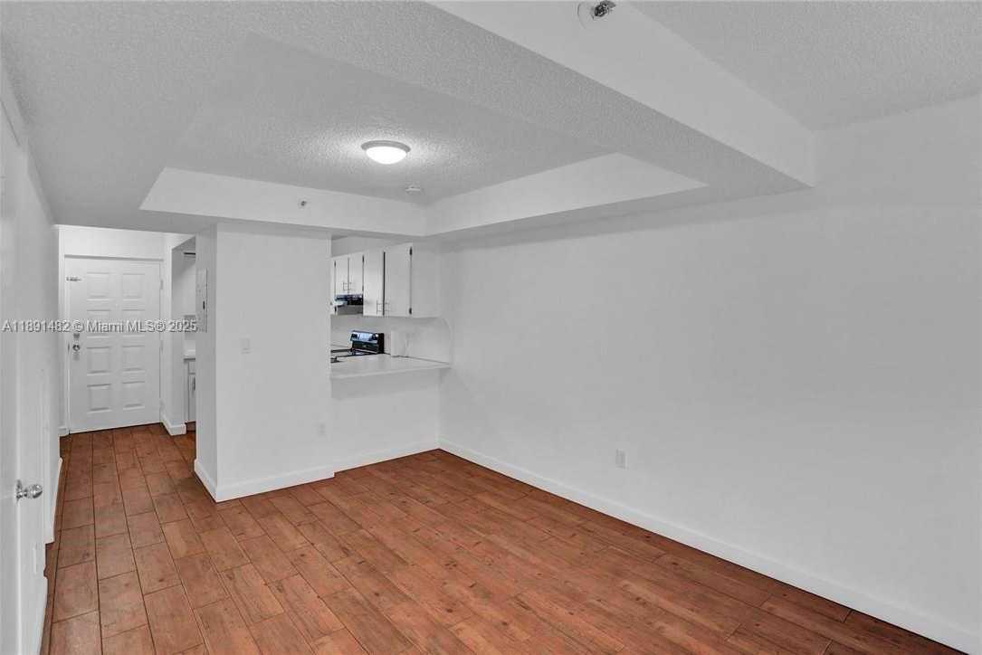 Small Image of 7755 WEST 30TH CT #E-210, Hialeah Number 9