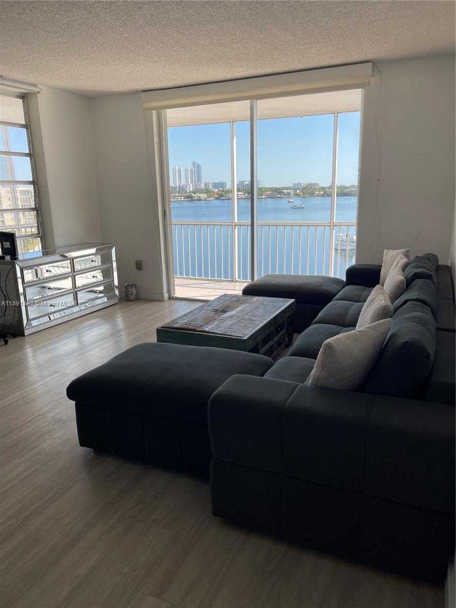 Small Image of 2910 POINT EAST DR #M601, Aventura Number 18