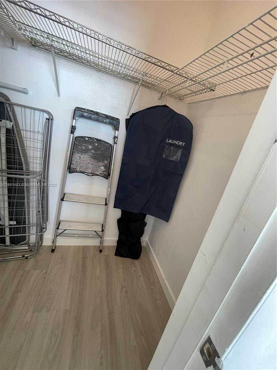 Small Image of 2910 POINT EAST DR #M601, Aventura Number 25