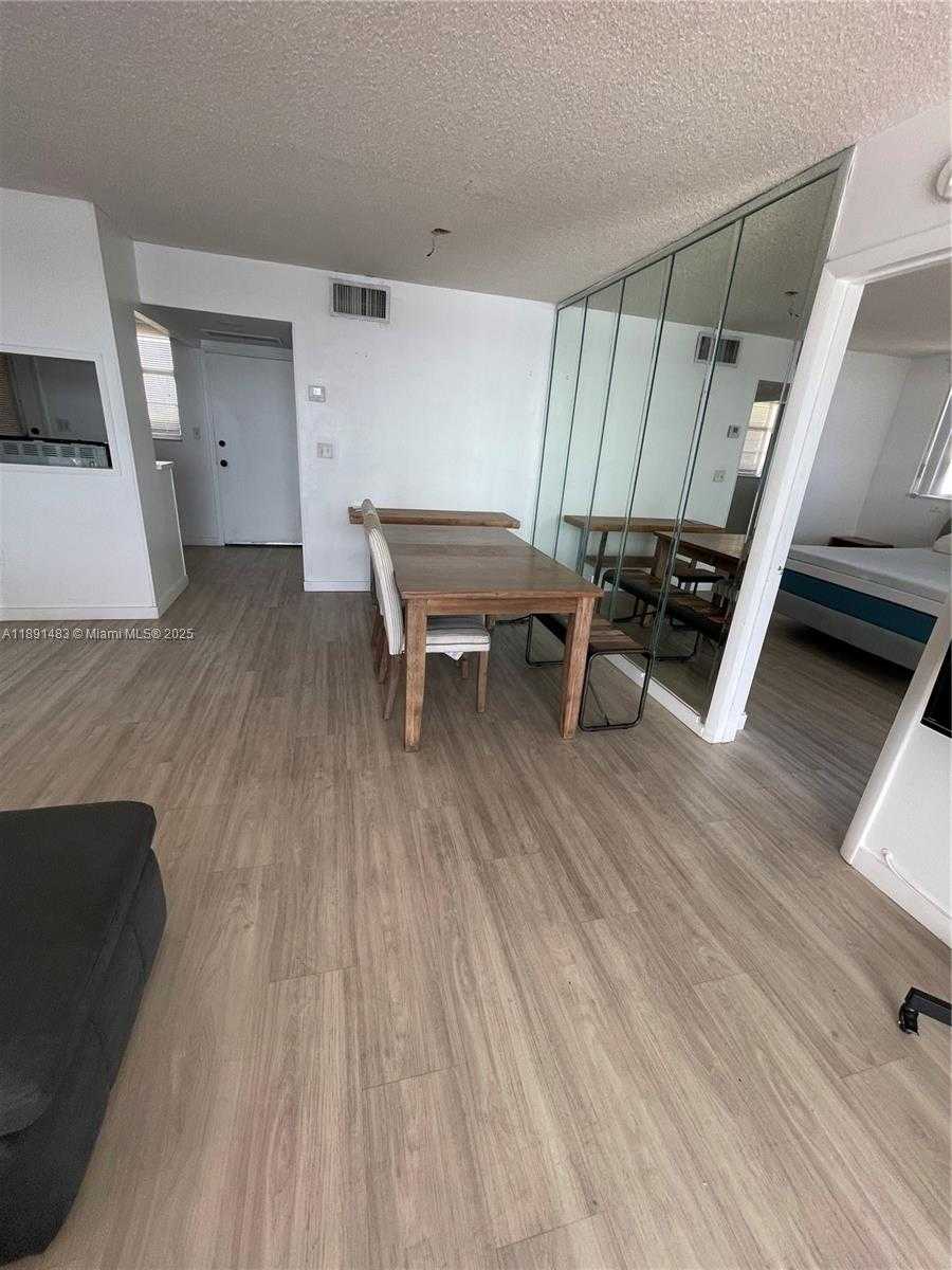 Small Image of 2910 POINT EAST DR #M601, Aventura Number 45