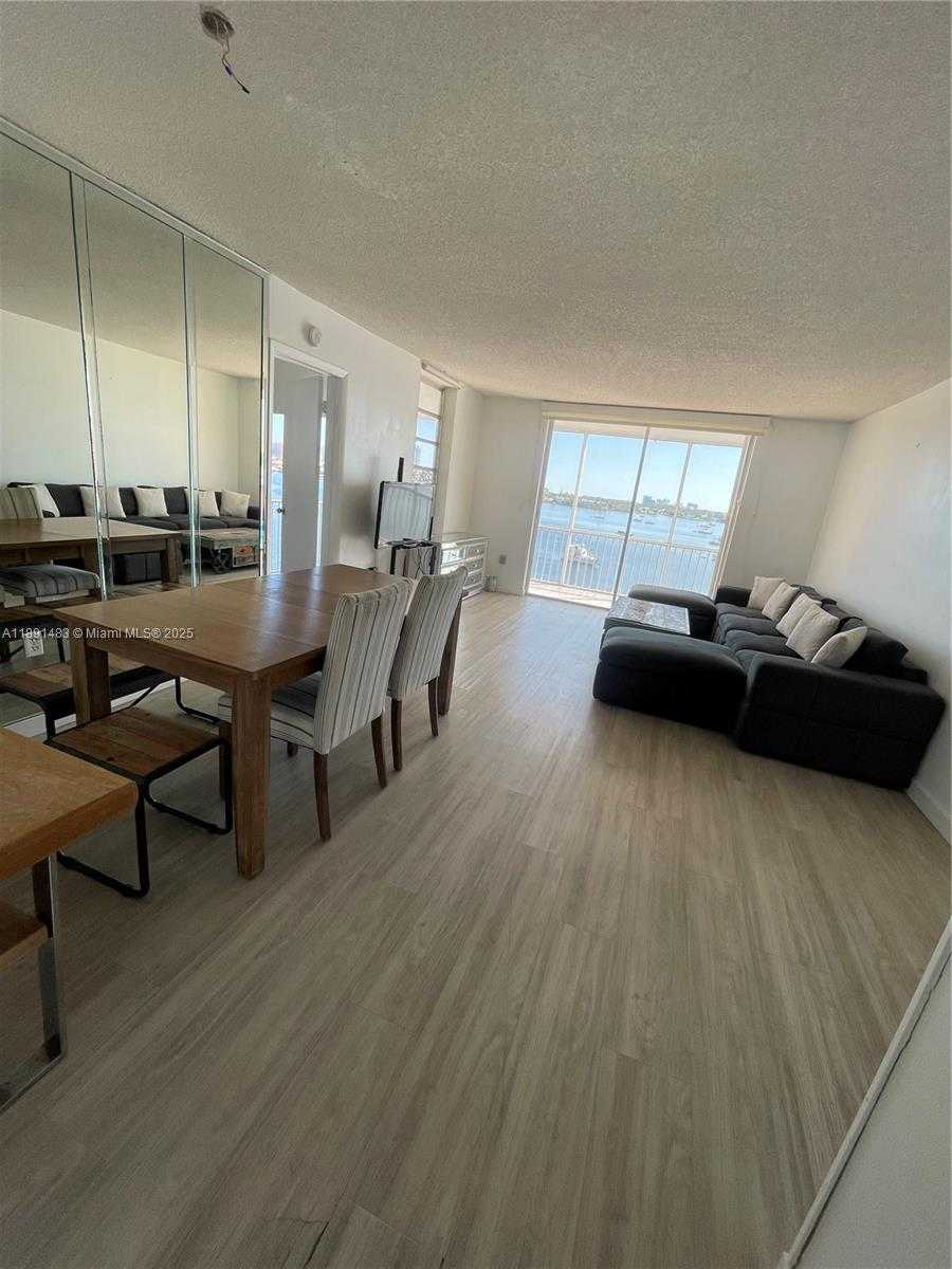 Small Image of 2910 POINT EAST DR #M601, Aventura Number 53