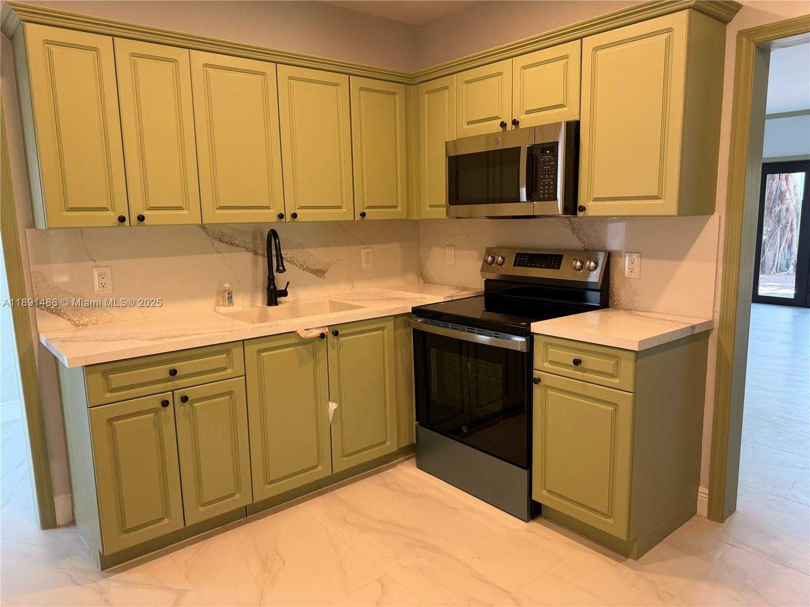 Small Image of 2120 SOUTH WEST 84TH AVE, Miami Number 11