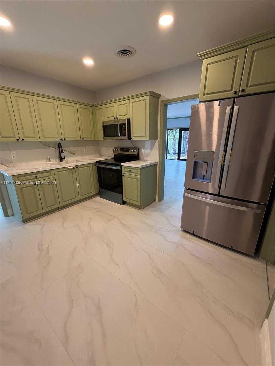 Small Image of 2120 SOUTH WEST 84TH AVE, Miami Number 15