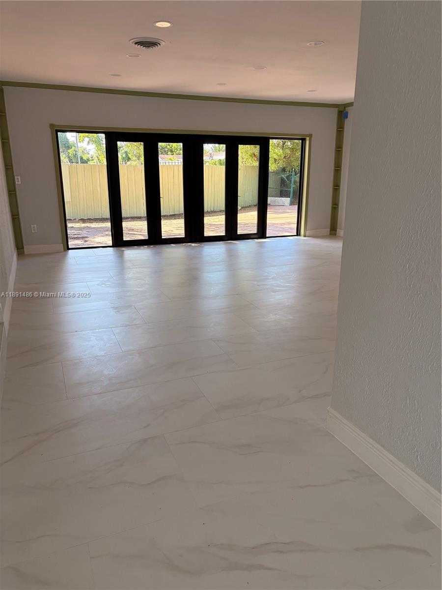 Small Image of 2120 SOUTH WEST 84TH AVE, Miami Number 16