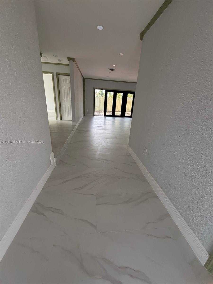 Small Image of 2120 SOUTH WEST 84TH AVE, Miami Number 17
