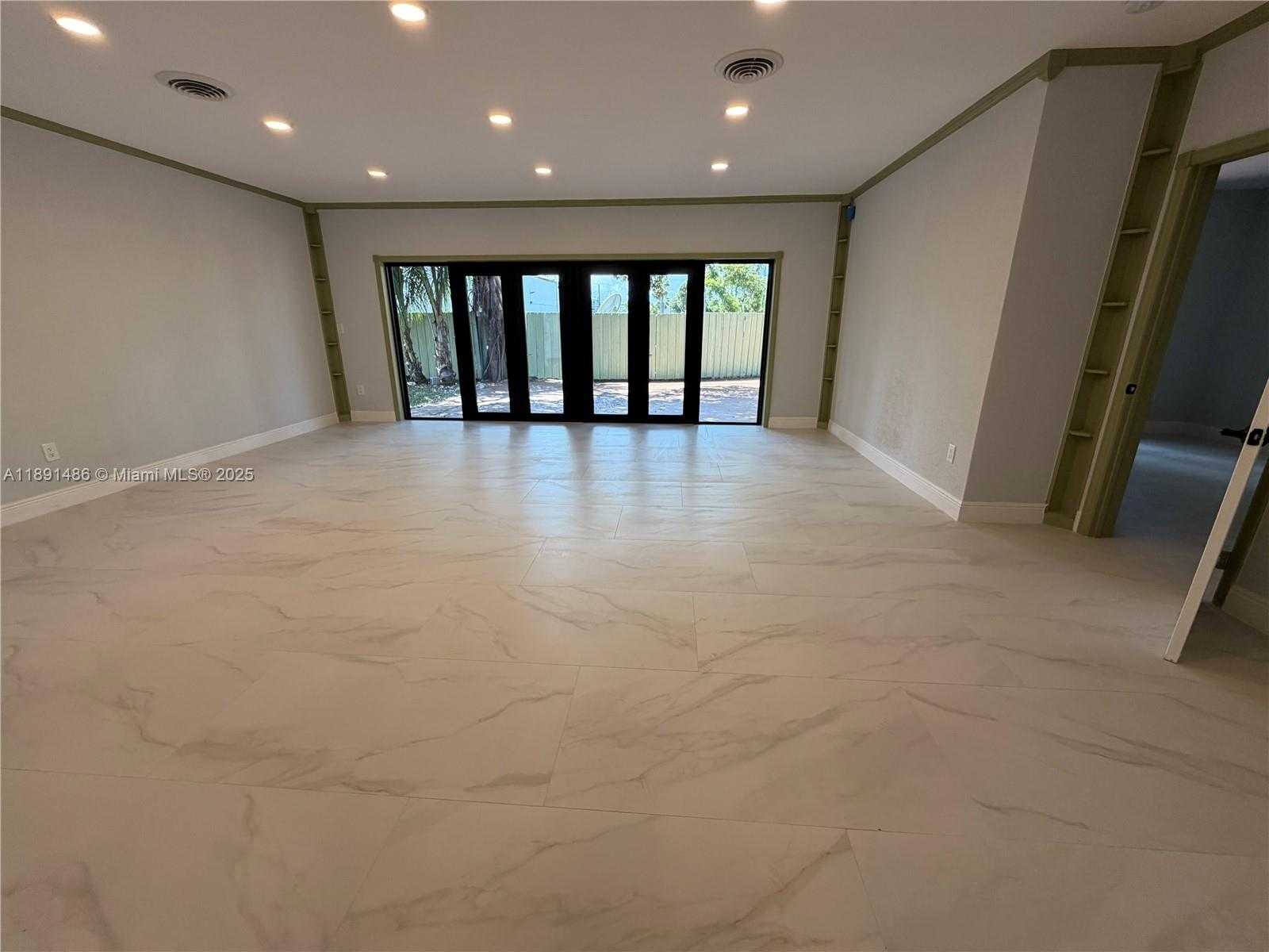Small Image of 2120 SOUTH WEST 84TH AVE, Miami Number 19