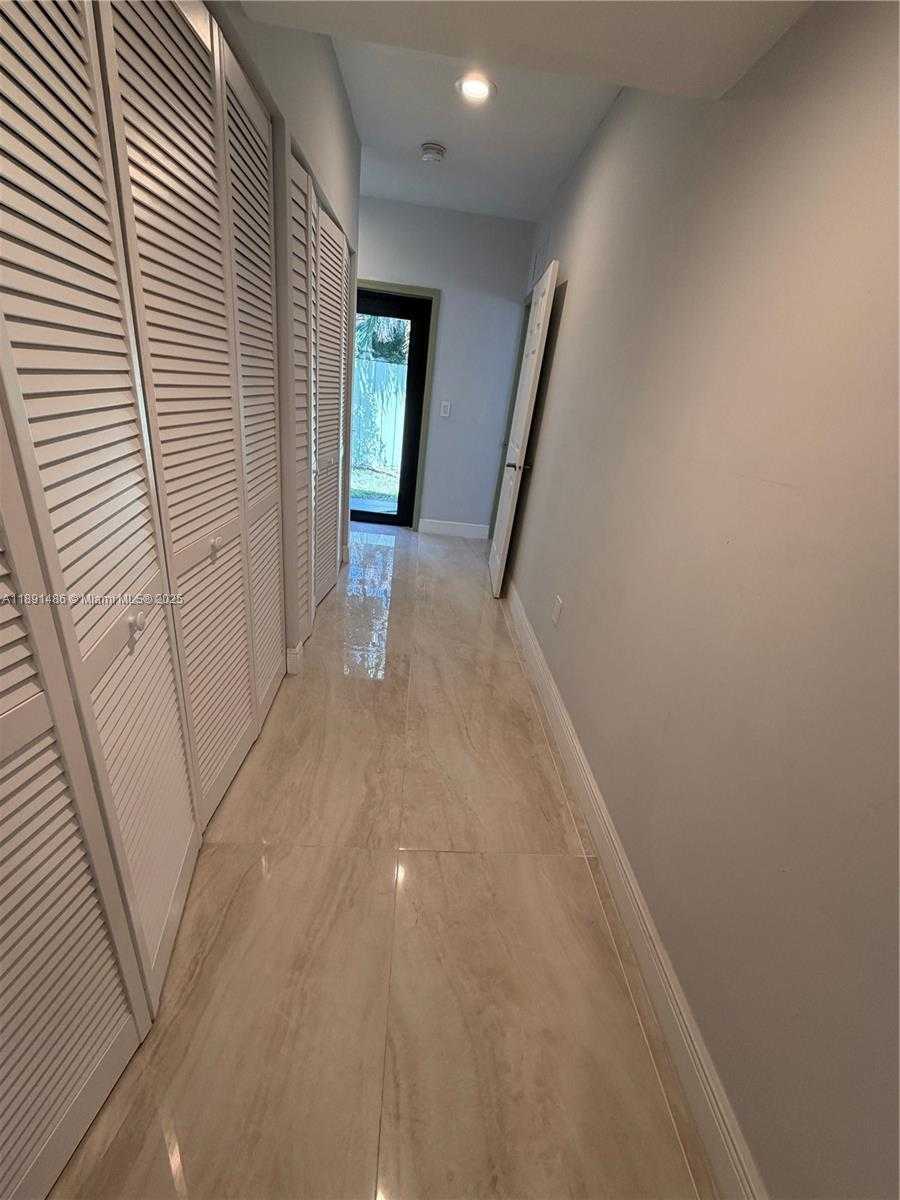 Small Image of 2120 SOUTH WEST 84TH AVE, Miami Number 22