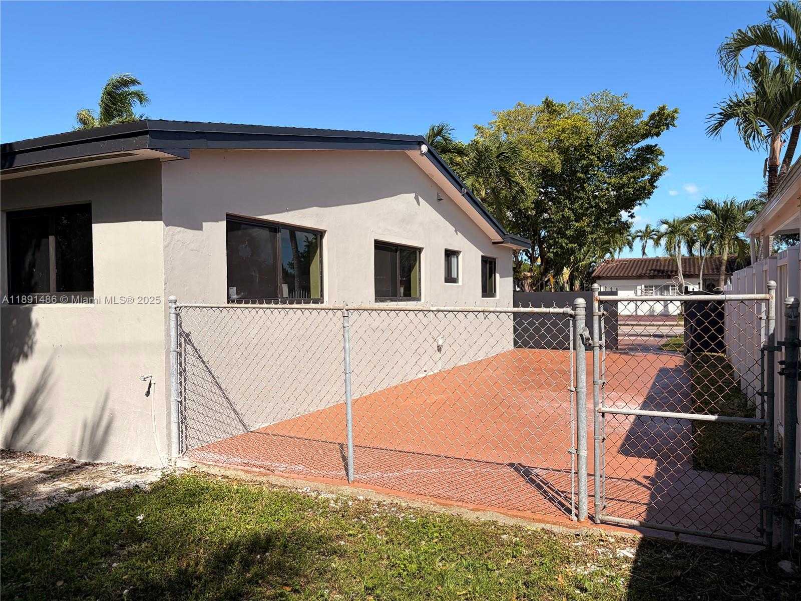 Small Image of 2120 SOUTH WEST 84TH AVE, Miami Number 6
