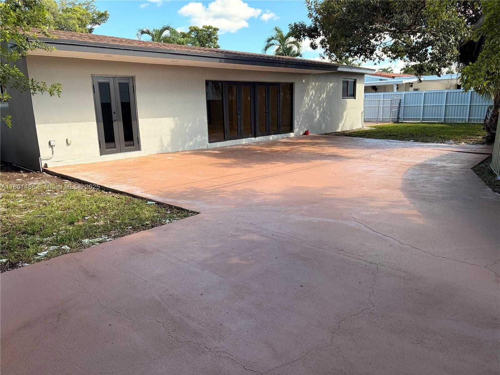 Small Image of 2120 SOUTH WEST 84TH AVE, Miami Number 7