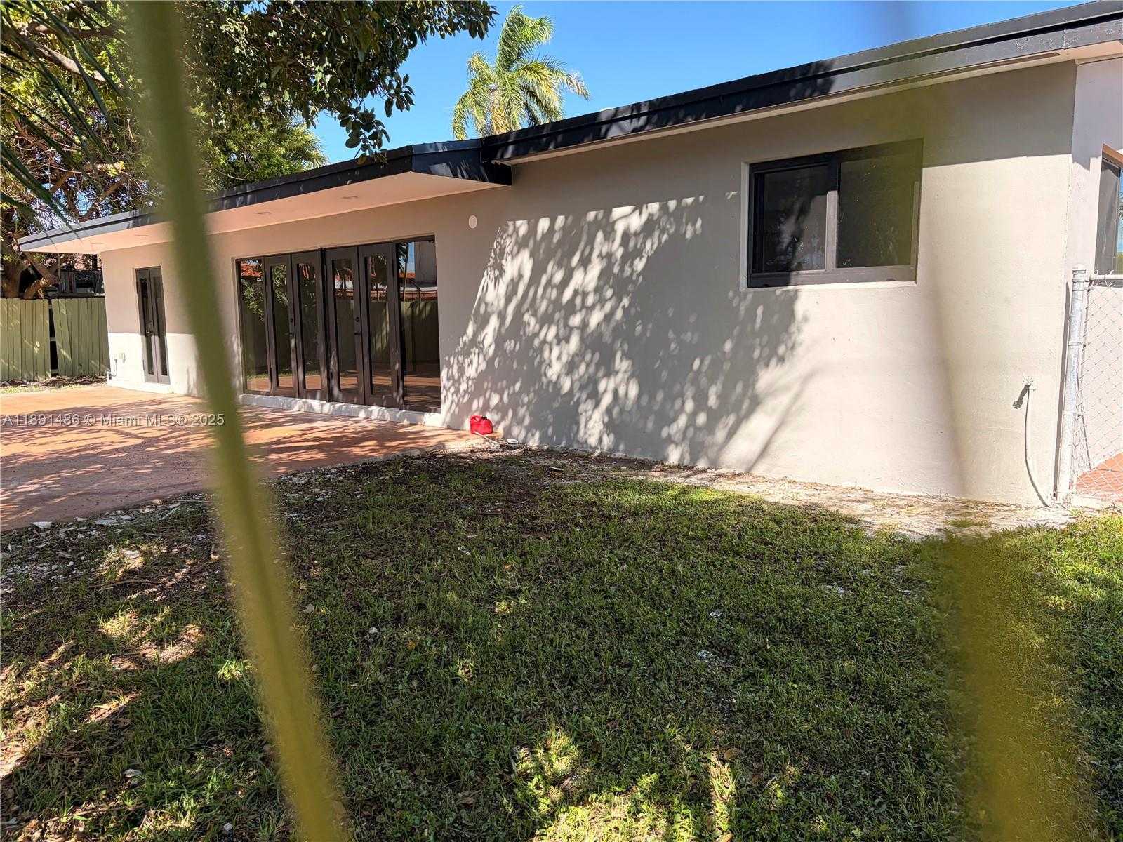 Small Image of 2120 SOUTH WEST 84TH AVE, Miami Number 8