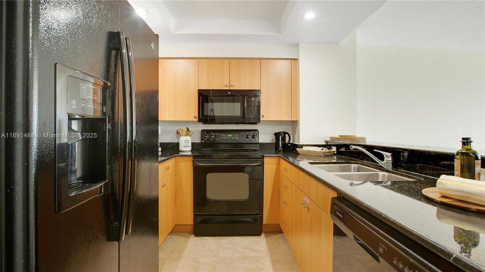 Small Image of 6917 COLLINS AVE #705, Miami Beach Number 10
