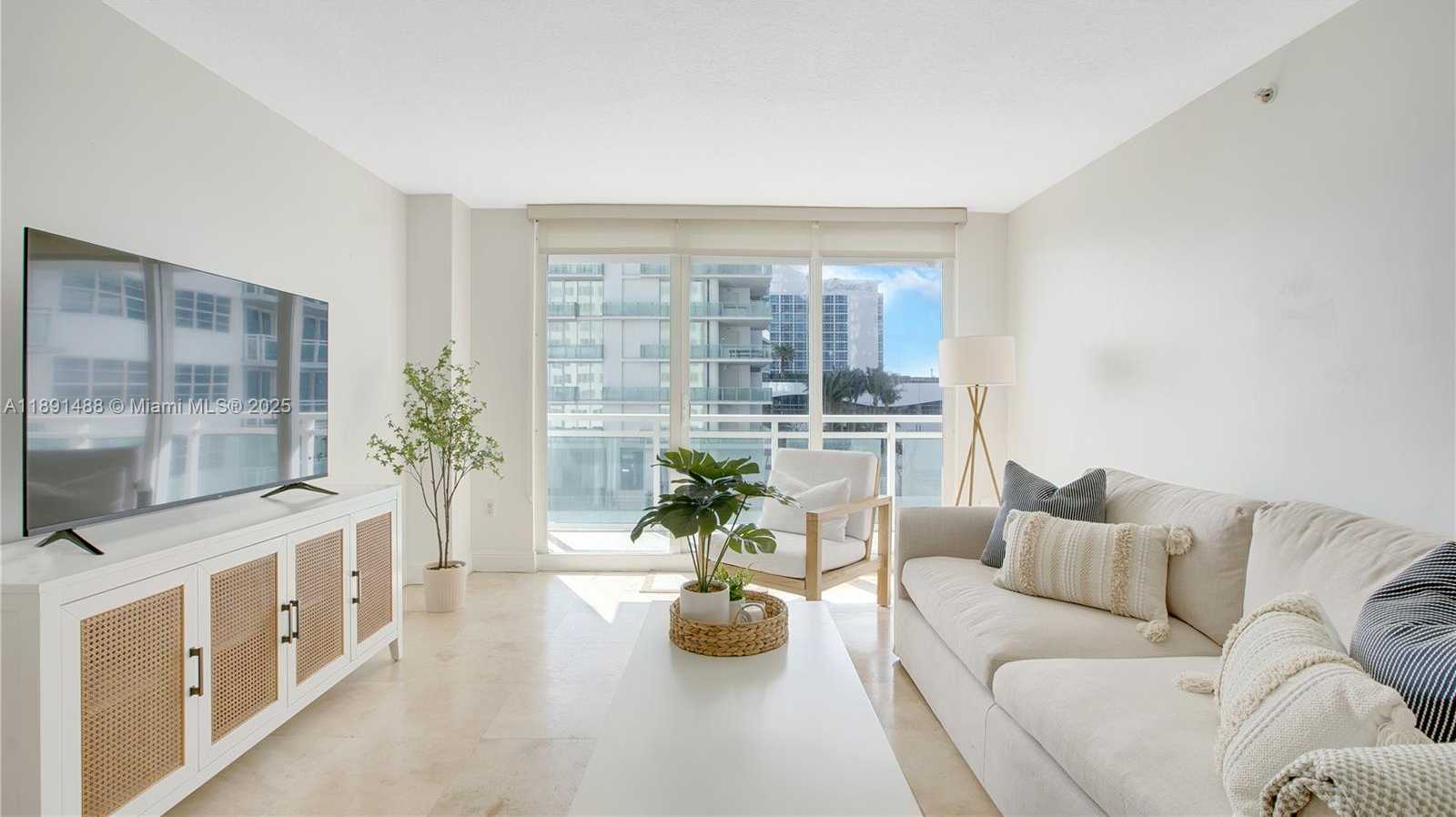 Small Image of 6917 COLLINS AVE #705, Miami Beach Number 5
