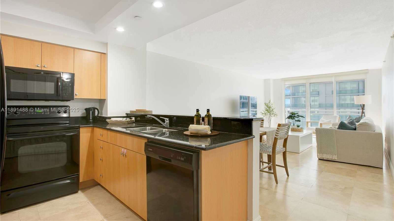 Small Image of 6917 COLLINS AVE #705, Miami Beach Number 9