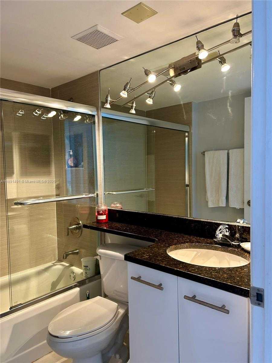 Small Image of 3300 NORTH EAST 192ND ST #1517, Aventura Number 20