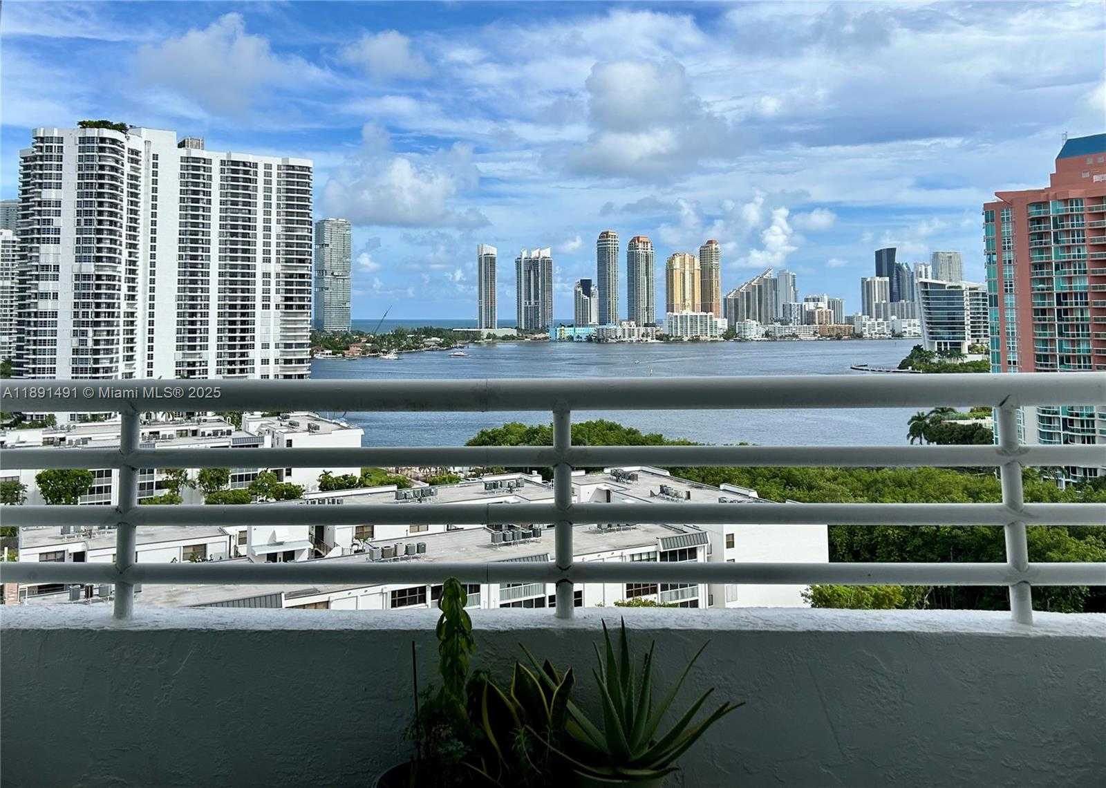 Small Image of 3300 NORTH EAST 192ND ST #1517, Aventura Number 25