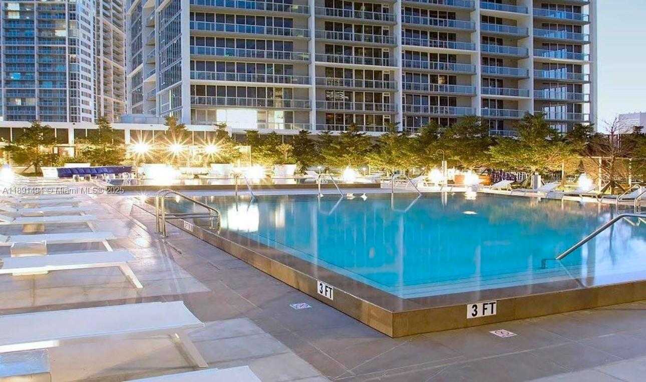 Small Image of 495 BRICKELL AVE #3706, Miami Number 11