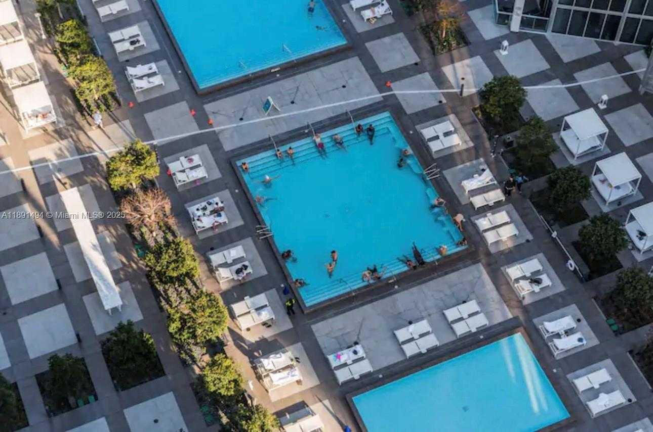 Small Image of 495 BRICKELL AVE #3706, Miami Number 4