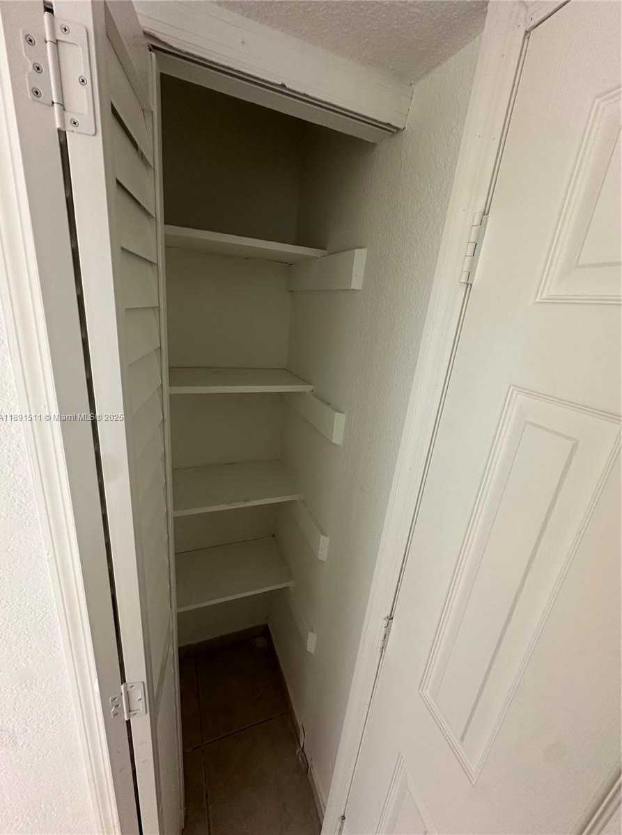Small Image of 606 WEST 81ST ST #331, Hialeah Number 12
