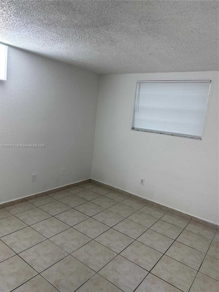 Small Image of 606 WEST 81ST ST #331, Hialeah Number 13