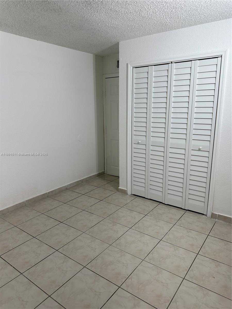 Small Image of 606 WEST 81ST ST #331, Hialeah Number 14