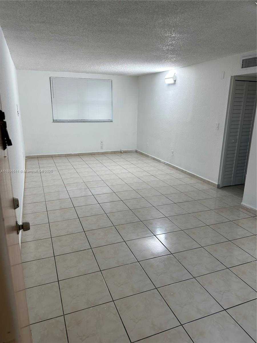 Small Image of 606 WEST 81ST ST #331, Hialeah Number 16