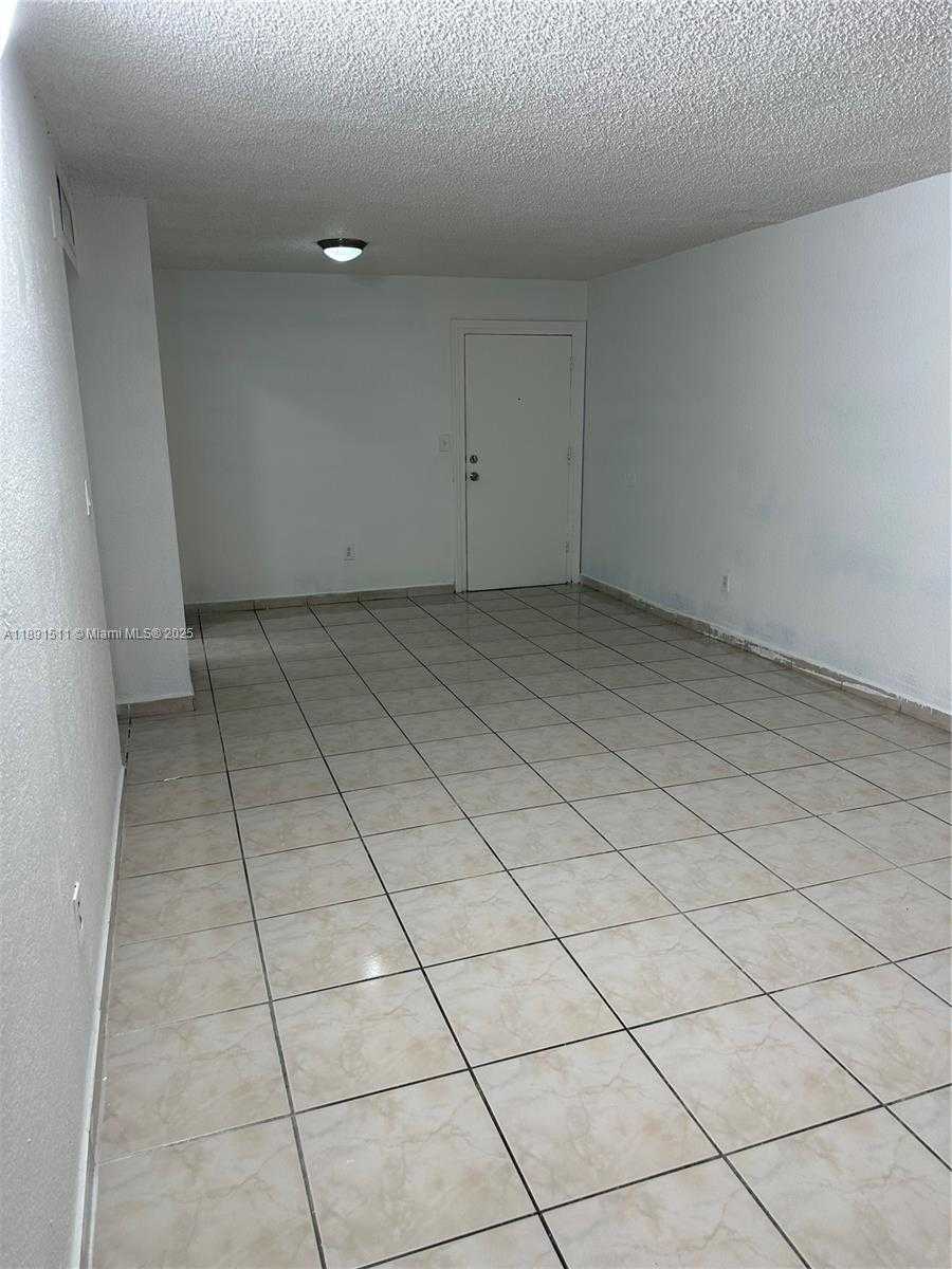 Small Image of 606 WEST 81ST ST #331, Hialeah Number 18