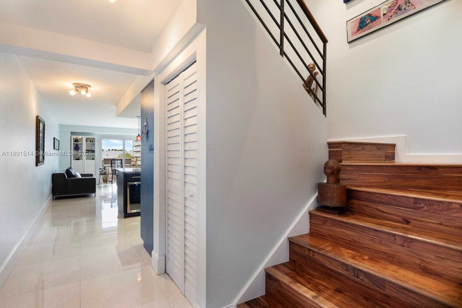 Small Image of 2977 MCFARLANE RD #PH2, Miami Number 16