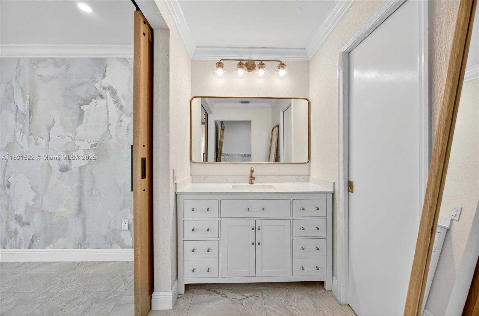 Small Image of 13280 SOUTH WEST 39TH TER, Miami Number 19