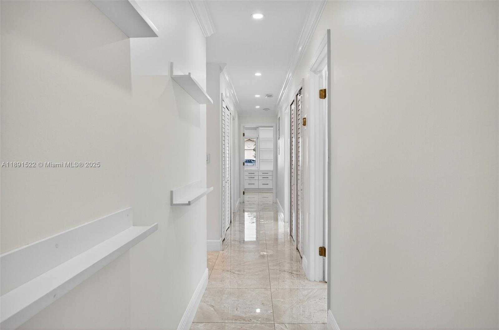 Small Image of 13280 SOUTH WEST 39TH TER, Miami Number 22