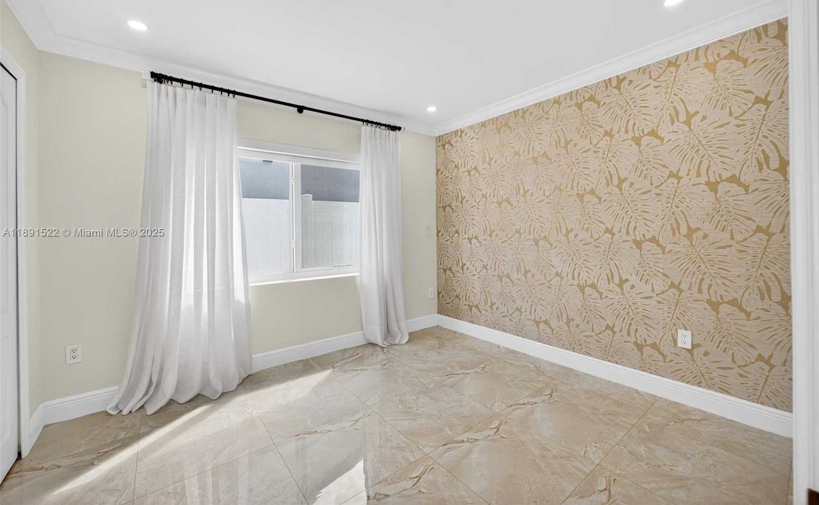 Small Image of 13280 SOUTH WEST 39TH TER, Miami Number 23