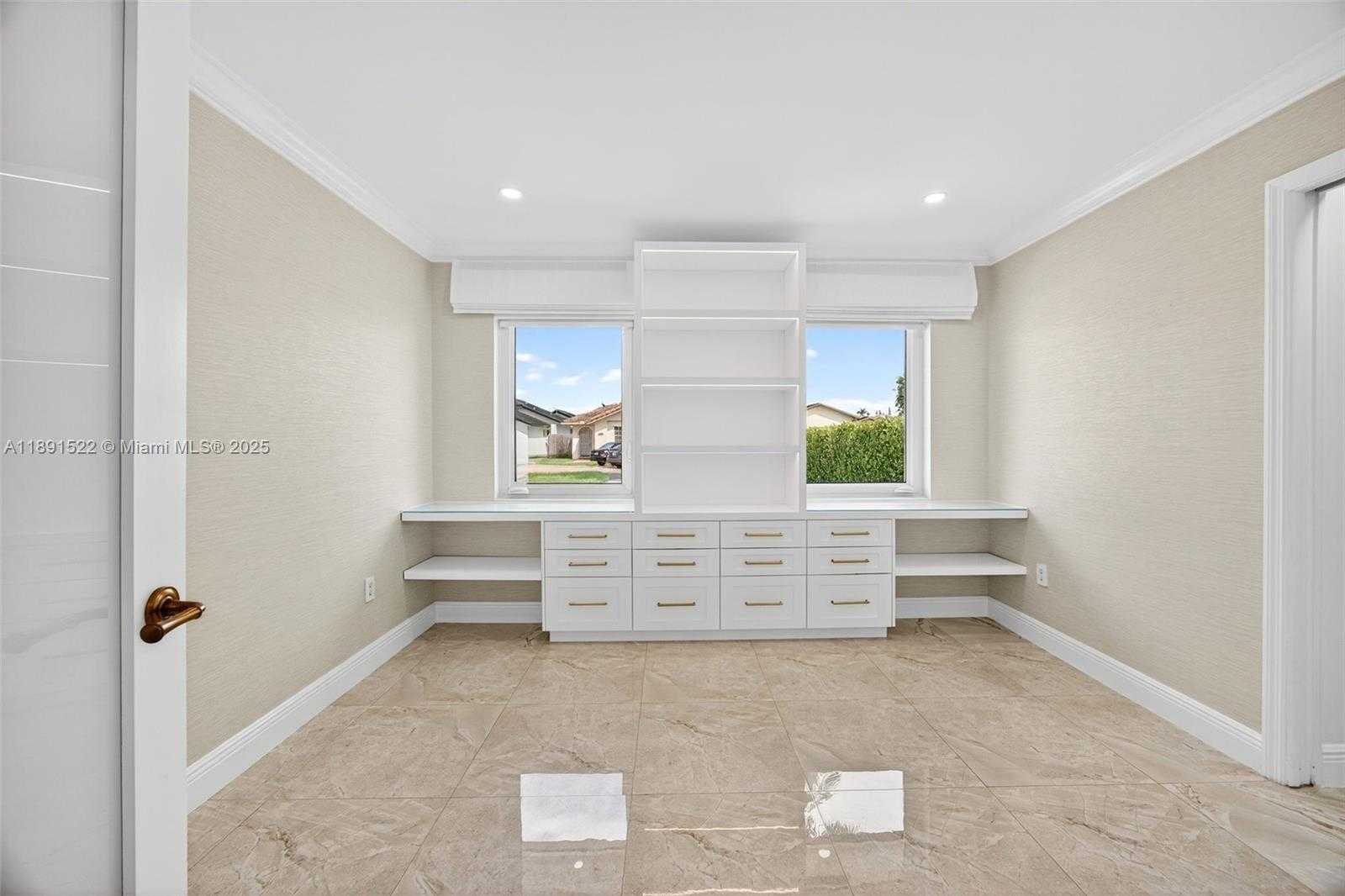 Small Image of 13280 SOUTH WEST 39TH TER, Miami Number 31