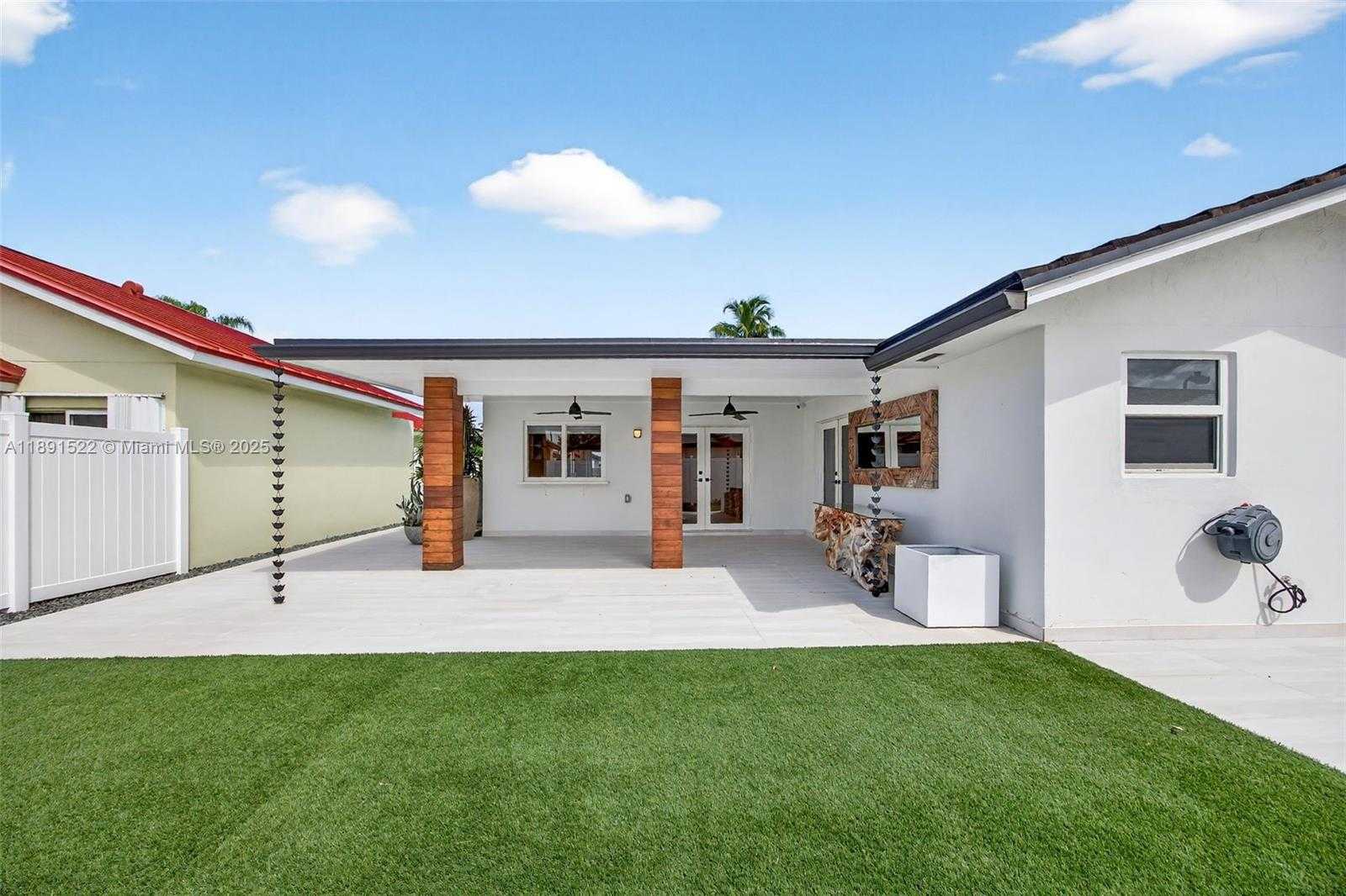 Small Image of 13280 SOUTH WEST 39TH TER, Miami Number 40