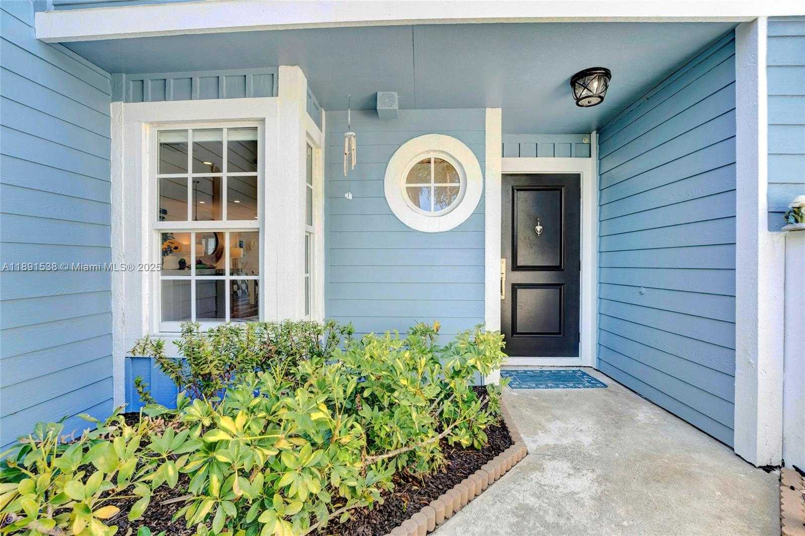 Small Image of 203 OCEAN DUNES CIR, Jupiter Number 28