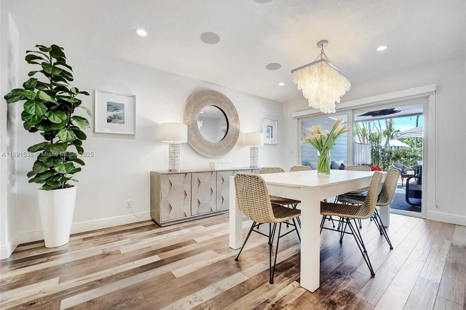 Small Image of 203 OCEAN DUNES CIR, Jupiter Number 4