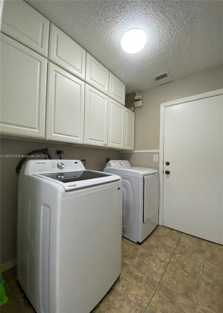 Small Image of 405 SOUTH WEST 183RD WAY, Pembroke Pines Number 11
