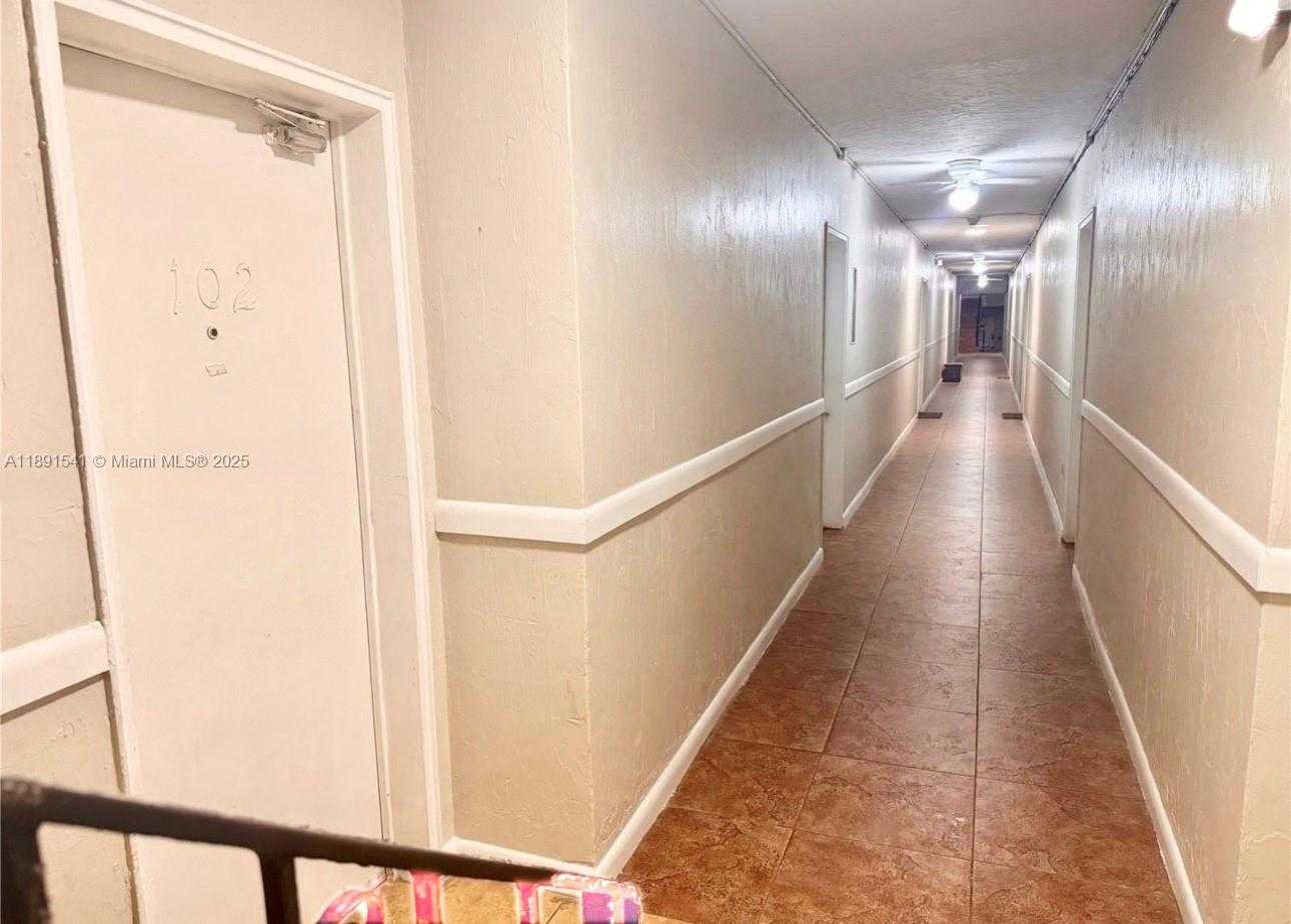 Small Image of 1555 PENNSYLVANIA AVE #102, Miami Beach Number 10