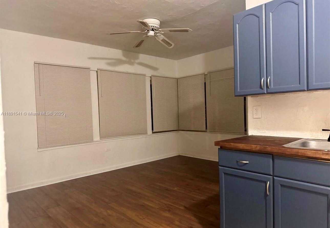 Small Image of 1555 PENNSYLVANIA AVE #102, Miami Beach Number 5