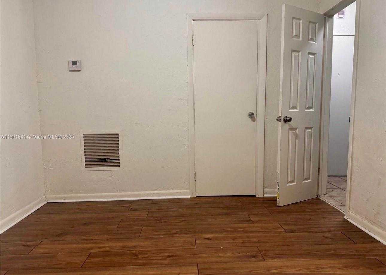 Small Image of 1555 PENNSYLVANIA AVE #102, Miami Beach Number 7