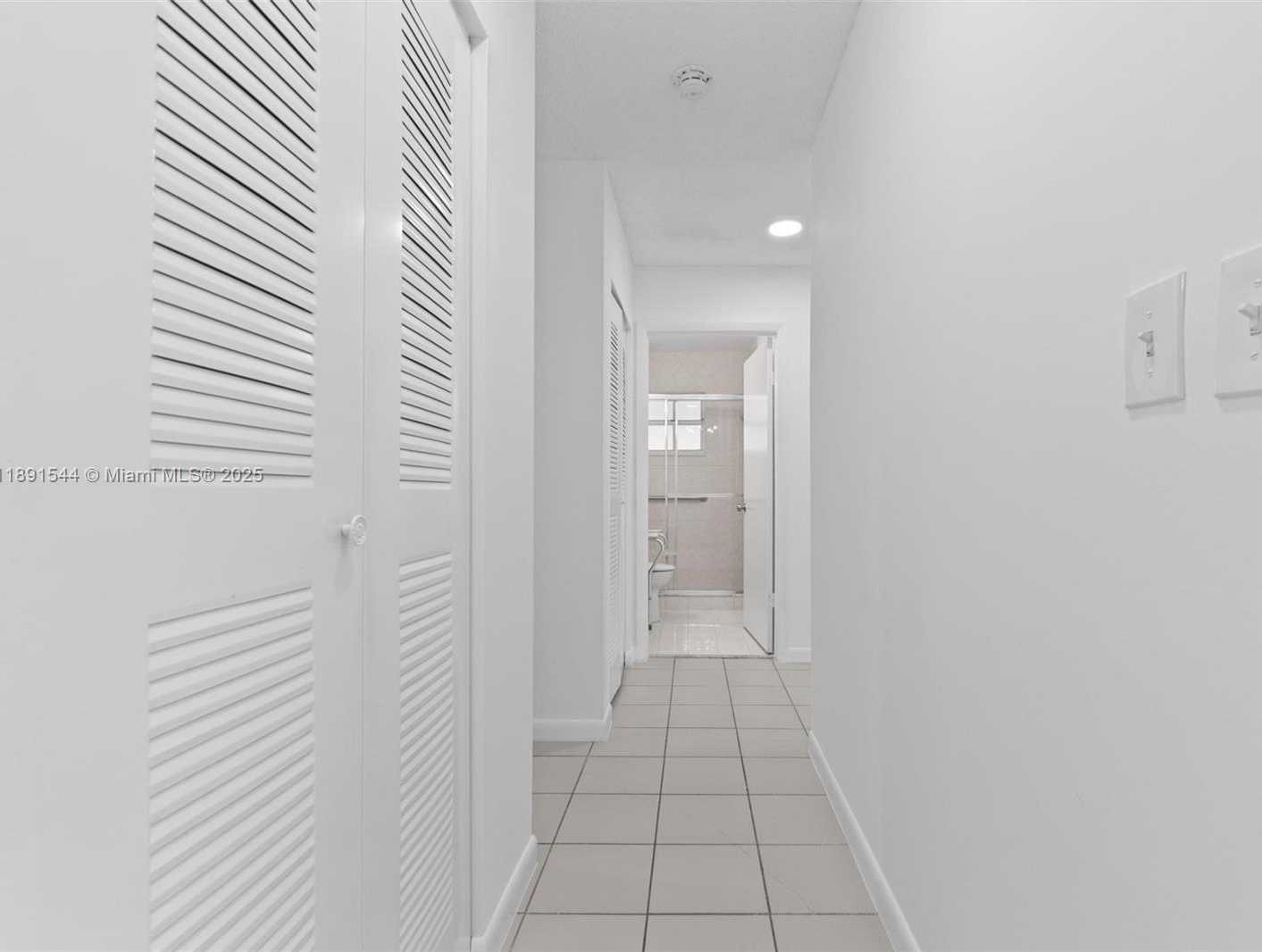 Small Image of 13400 SOUTH WEST 182ND ST, Miami Number 19
