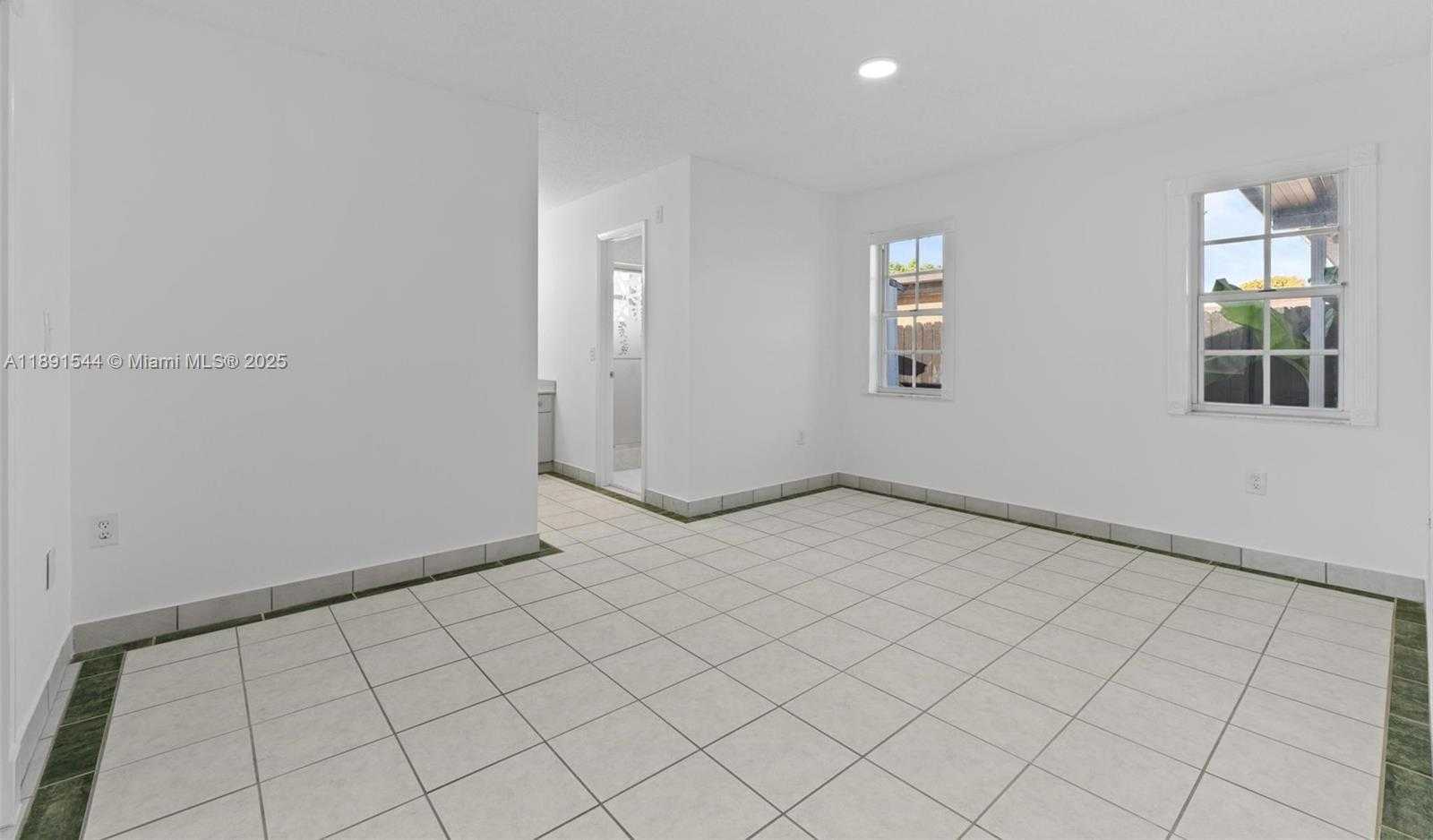 Small Image of 13400 SOUTH WEST 182ND ST, Miami Number 20